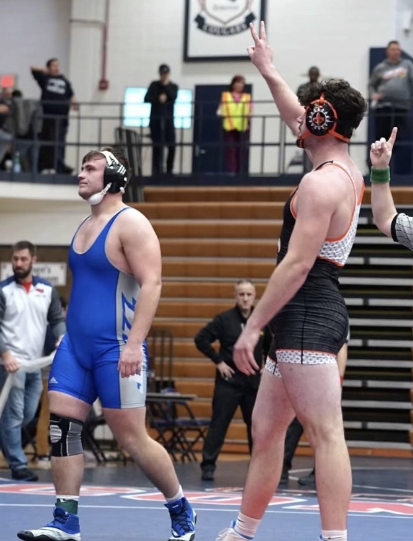 Boys Wrestling is Victorious at State