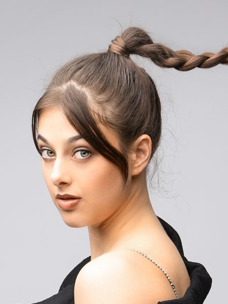 A portrait of Israeli, Chilean, Argentinian and Luxembourgish singer/songwriter Tali Golergant, mononymously known as Tali. Photo courtesy of Wikimedia Commons.