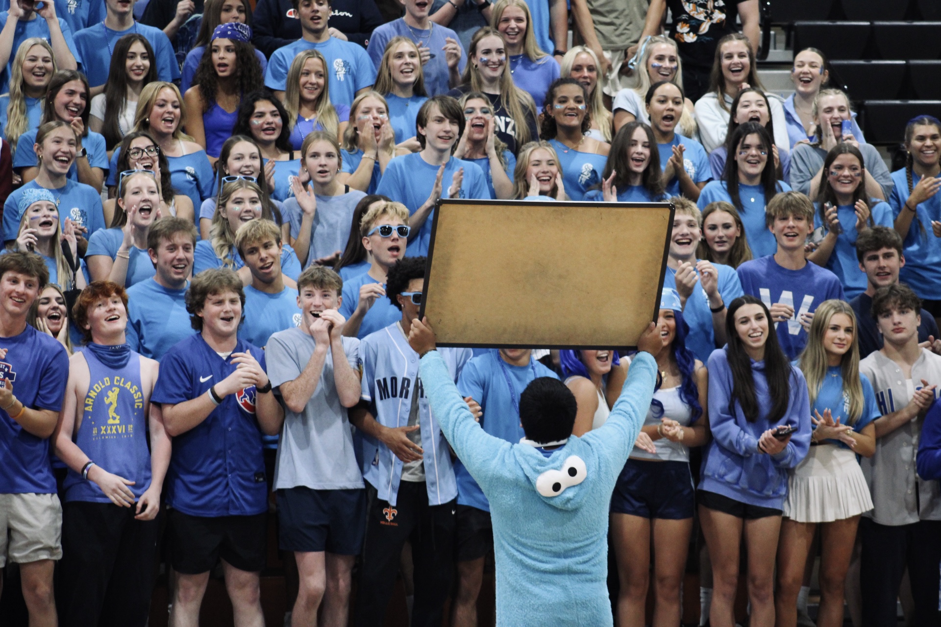 Homecoming Volleyball game brings excitement to East