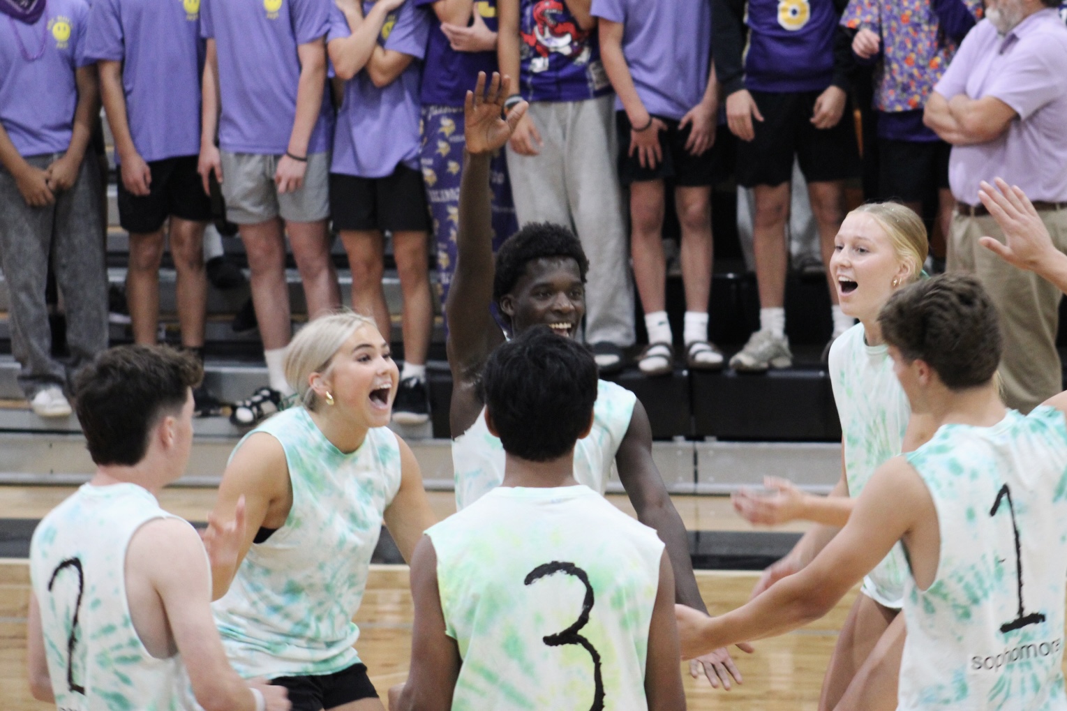 Homecoming Volleyball game brings excitement to East